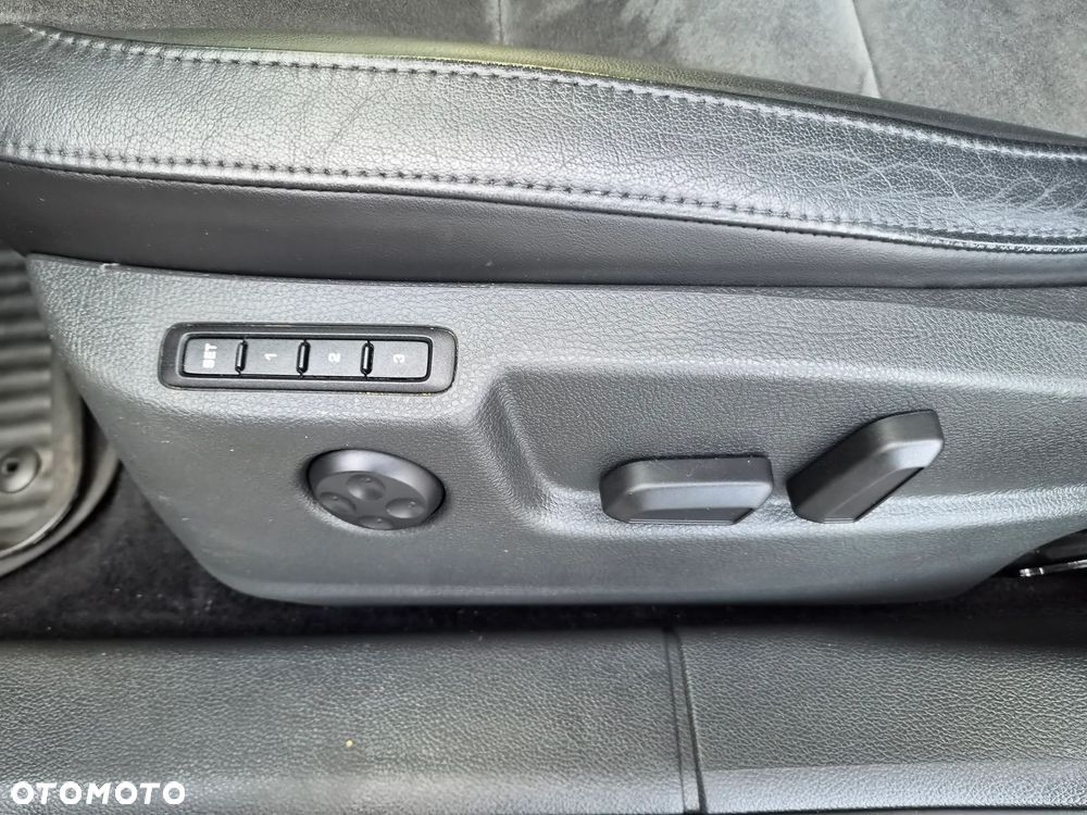 Skoda Superb 2.0 TDI Exclusive - 18