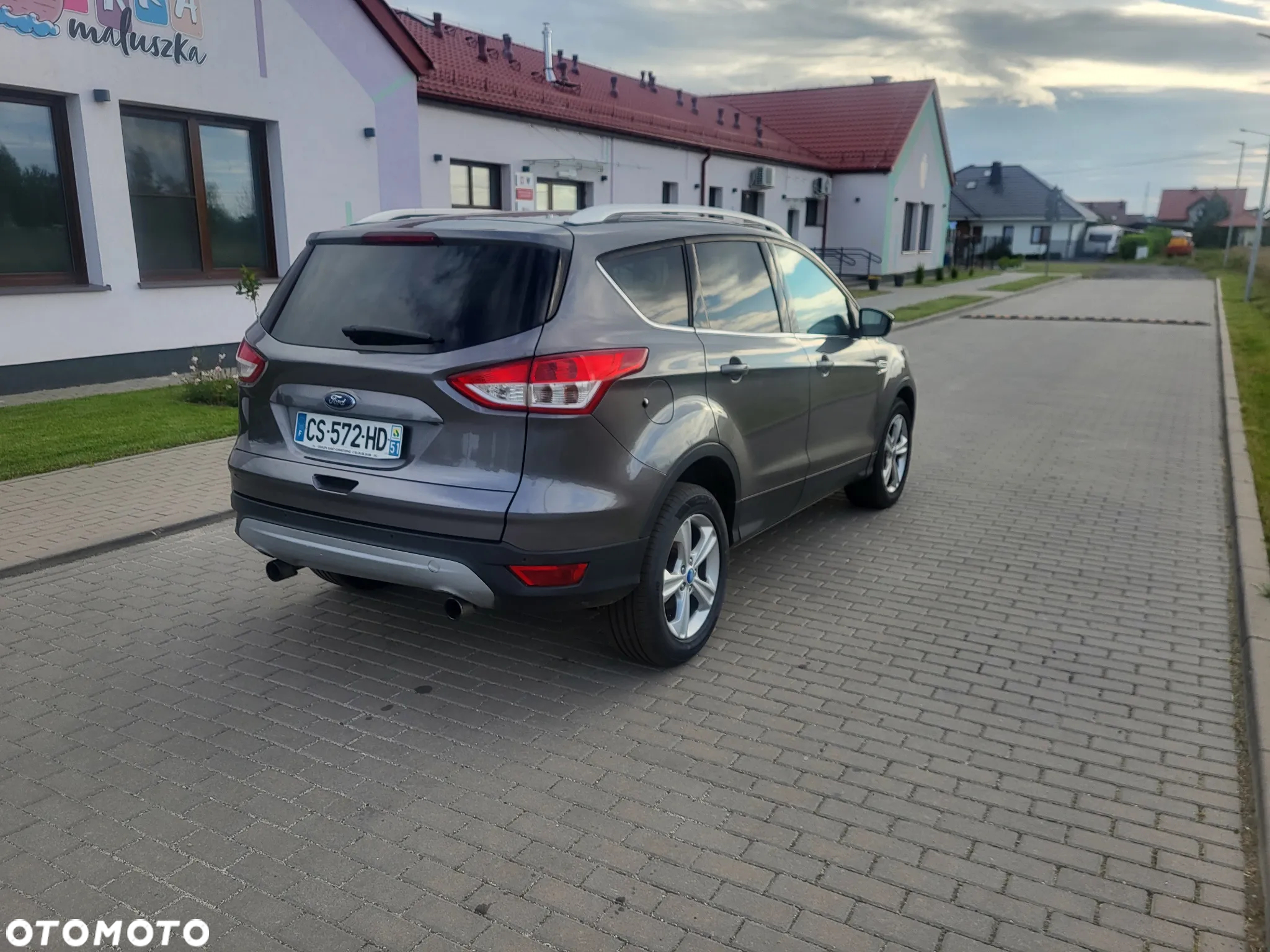 Ford Kuga 2.0 TDCi FWD Titanium - 10