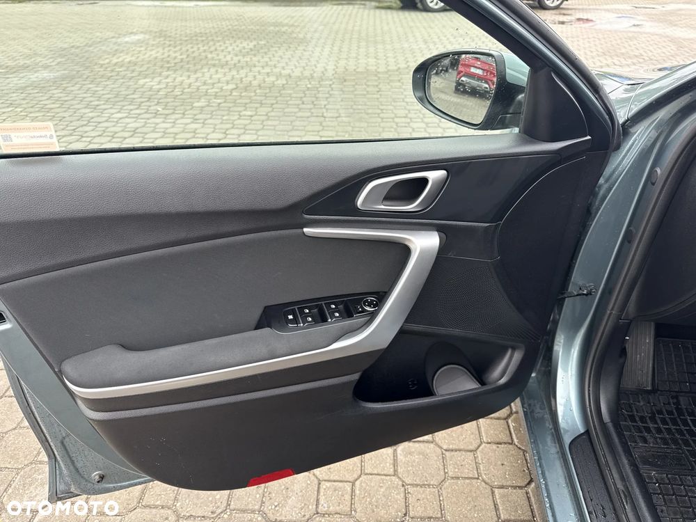 Kia Ceed 1.5 T-GDI M DCT - 10