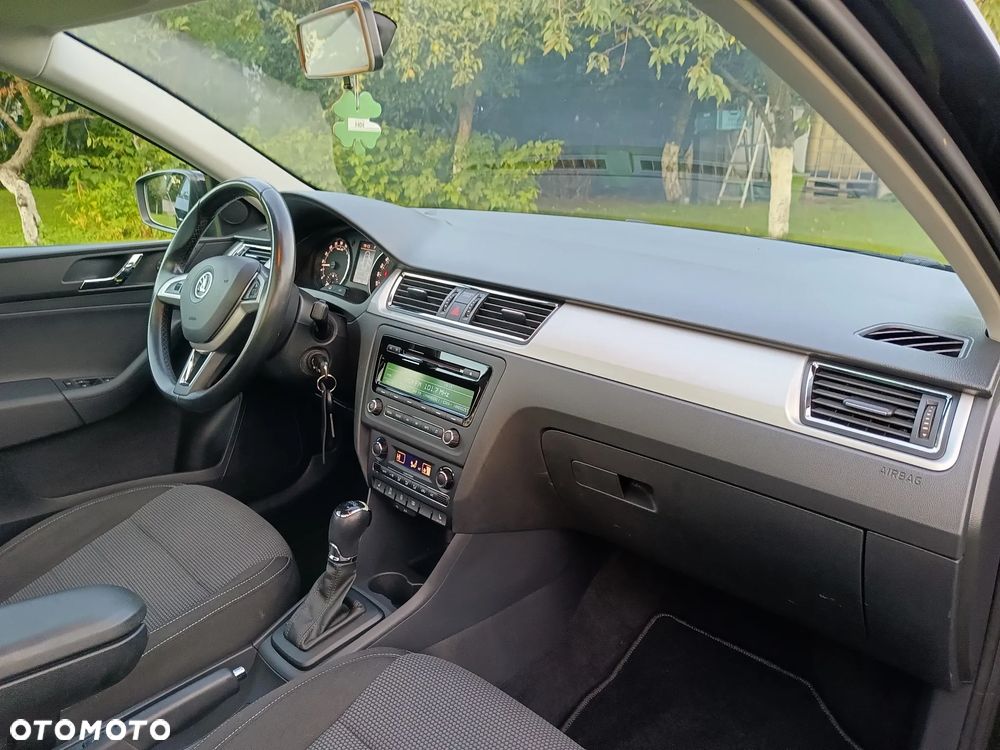 Skoda RAPID 1.6 TDI DSG Style+ - 9