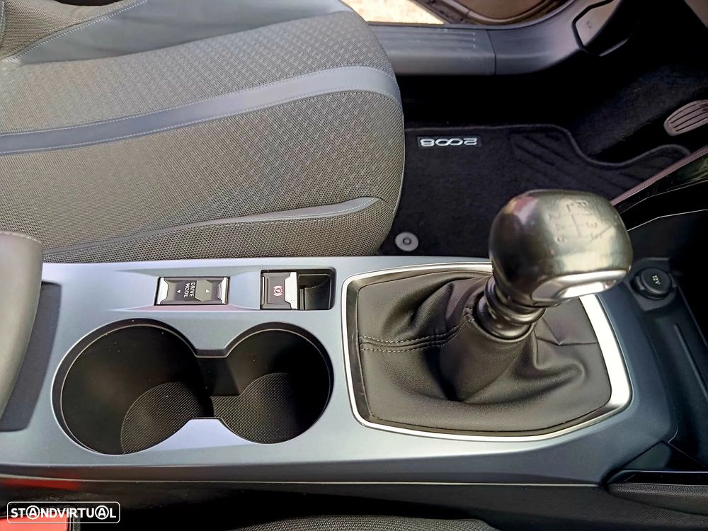 Peugeot 2008 PureTech 130 Allure Pack - 12