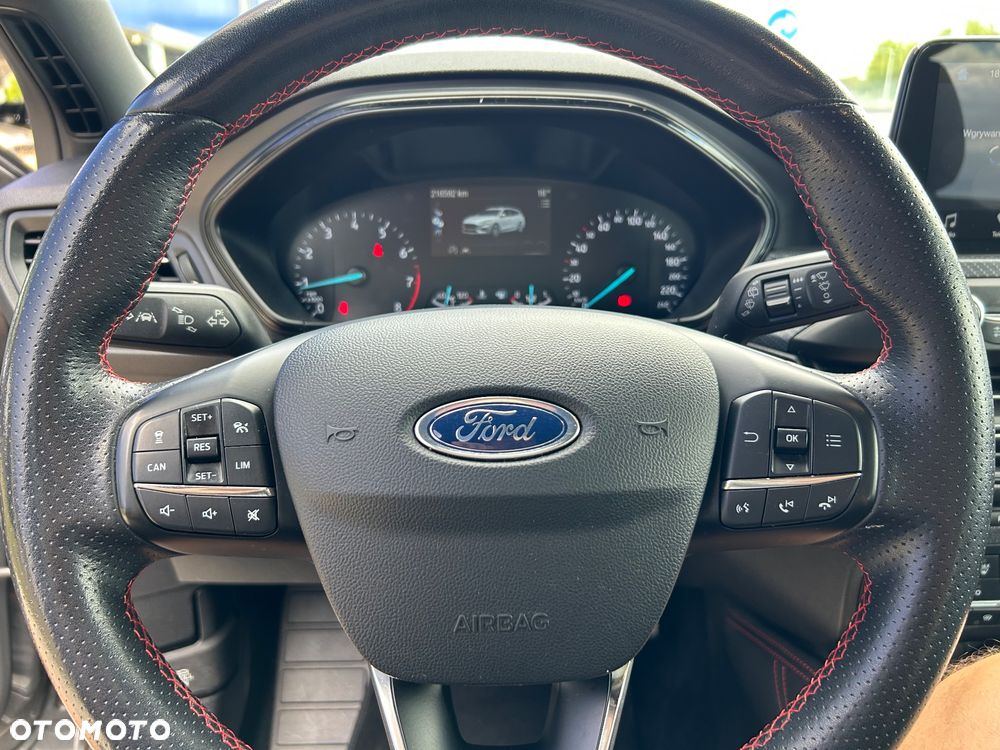 Ford Focus 1.0 EcoBoost ST-Line - 23