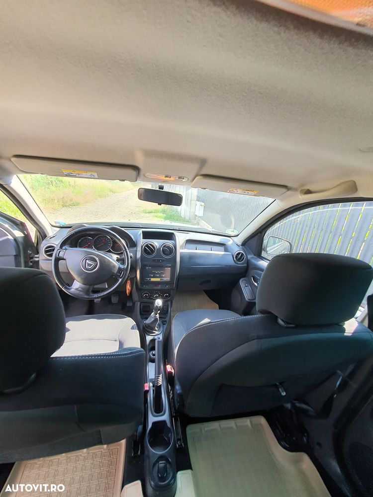 Dacia Duster 1.2 TCe 4x4 Laureate - 4