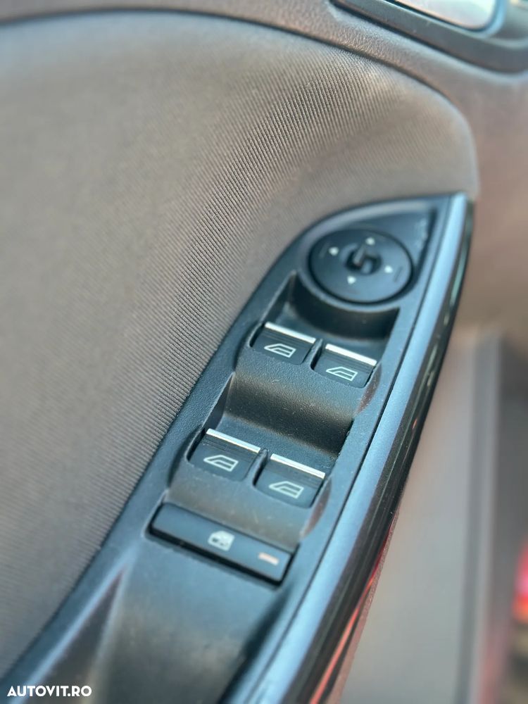 Ford Focus 1.0 EcoBoost Start Stop Titanium - 33