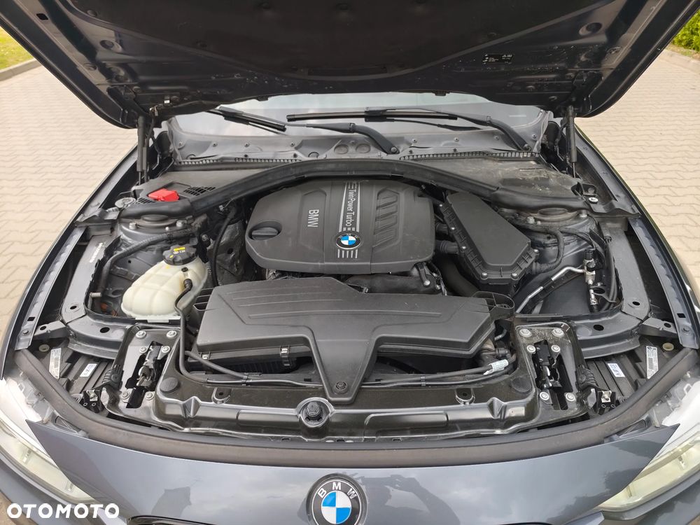 BMW Seria 3 320d xDrive Sport - 35
