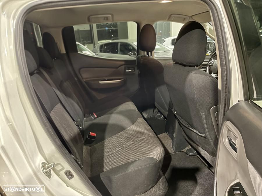 Mitsubishi L200 2.4 DI-D CD Sportbox Strakar 4WD - 22