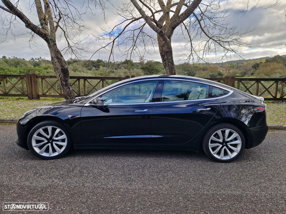Tesla Model 3 Standard Range Plus RWD - 1