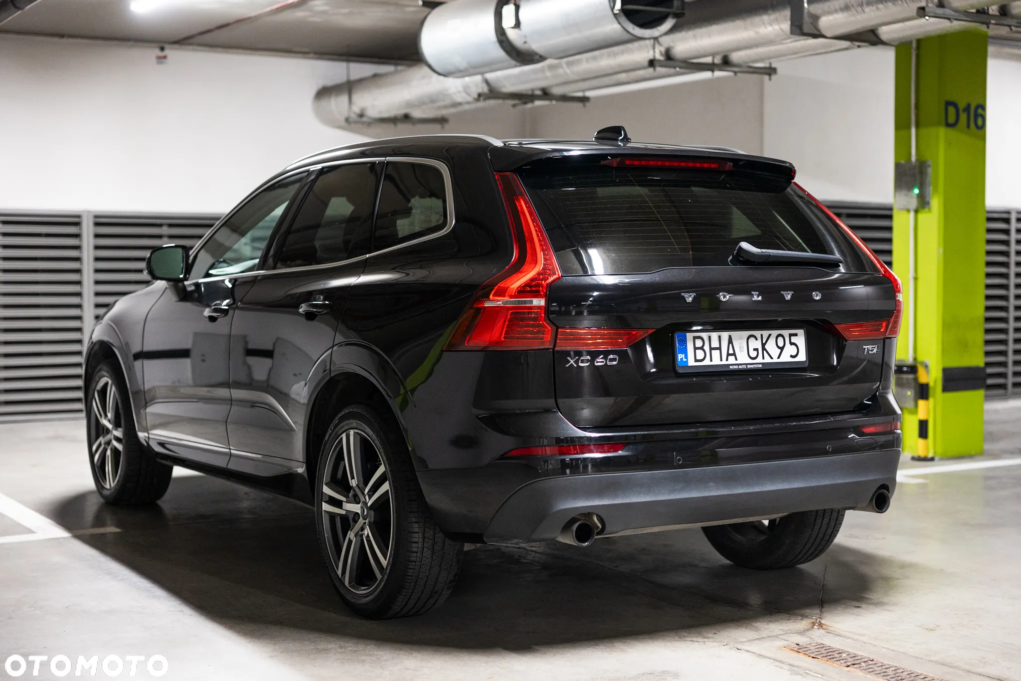Volvo XC 60 B5 B AWD Ultimate Black Edition - 8