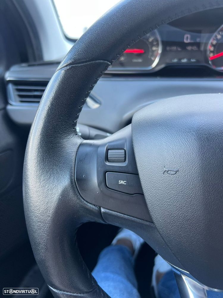 Peugeot 208 1.2 PureTech Active - 34