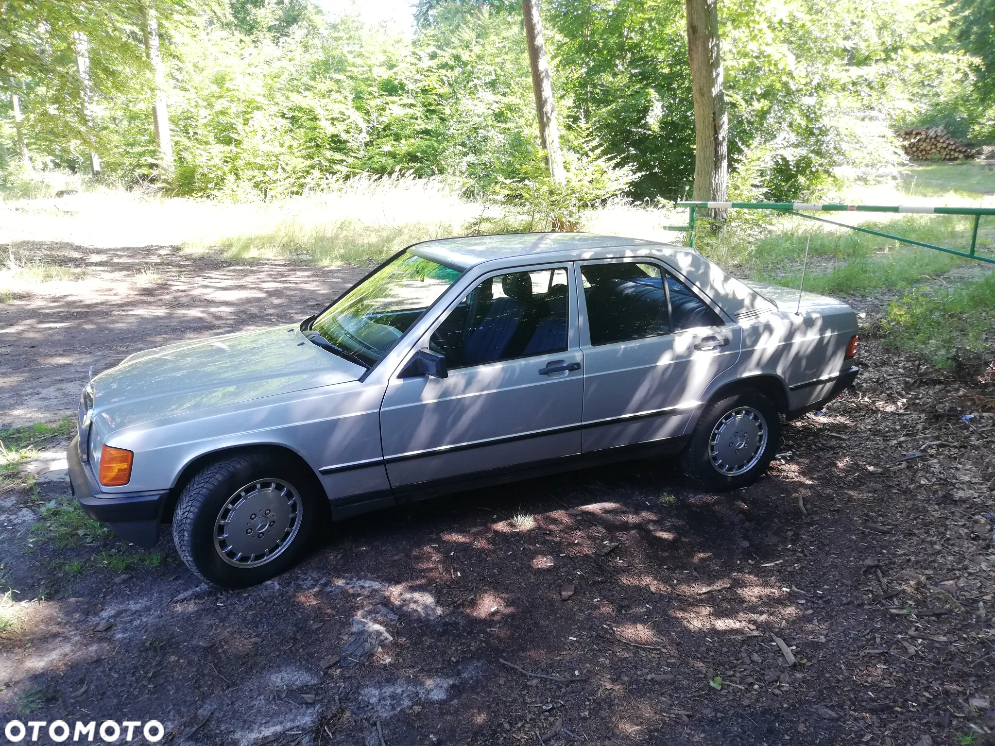 Mercedes-Benz W201 (190) - 15