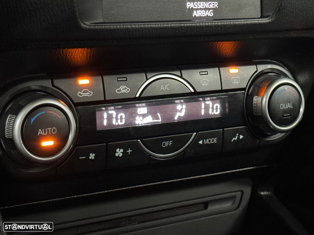 Mazda 3 Hatchback 1.5 Sky-G Evolve Navi - 19