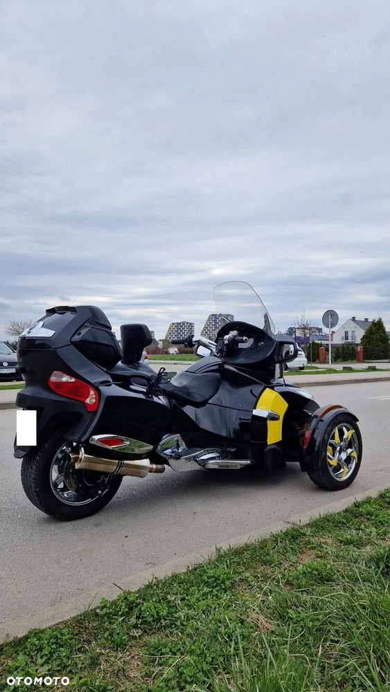Can-Am Spyder - 8