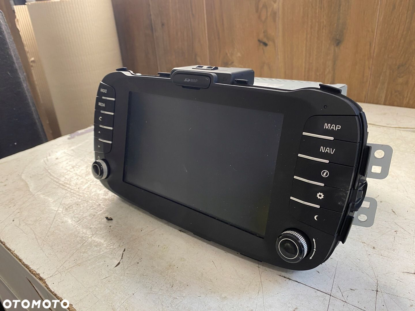 KIA SOUL II RADIO NAWIGACJA 96560E4111 - 2