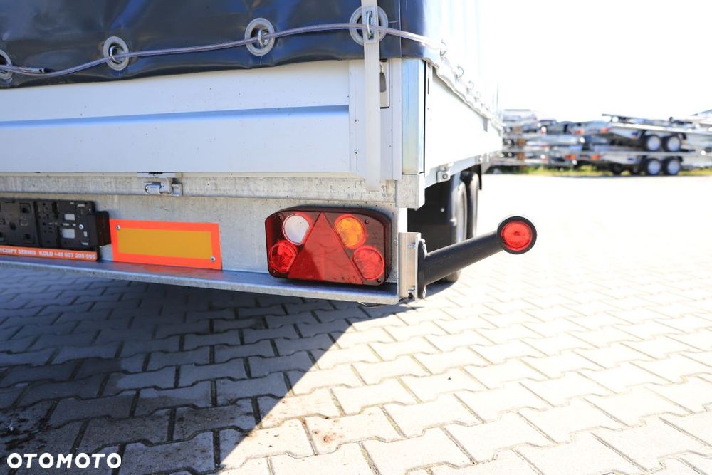 Niewiadów Boss 4 x 2.1 x 2 Burty aluminiowe 2 osie koła 195R13C - 7