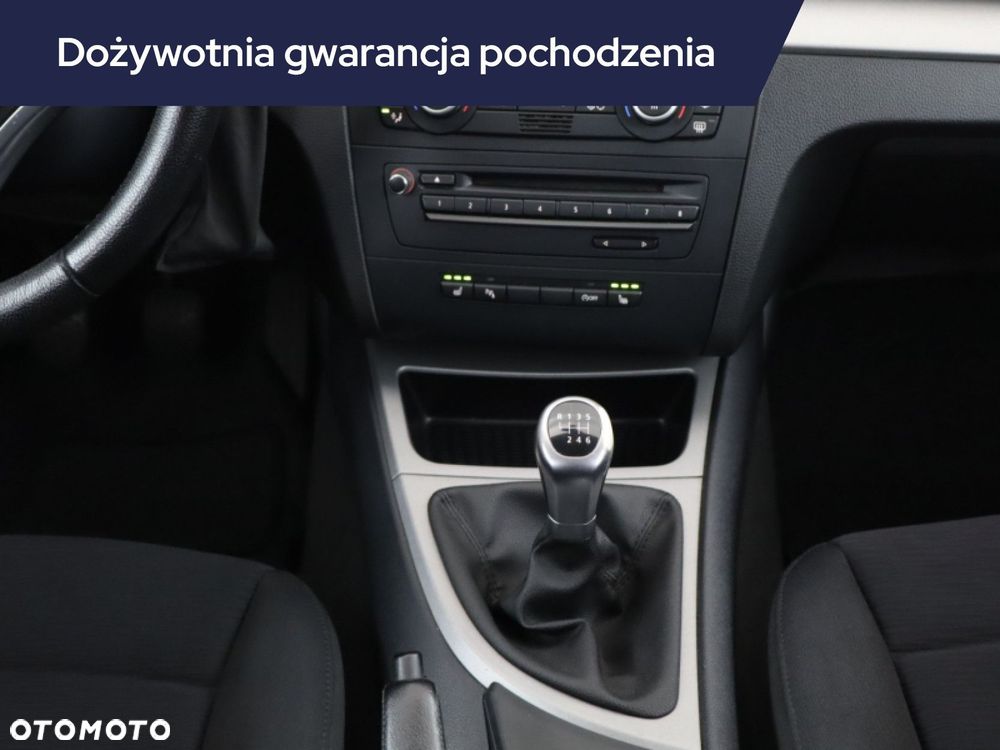 BMW Seria 1 - 17