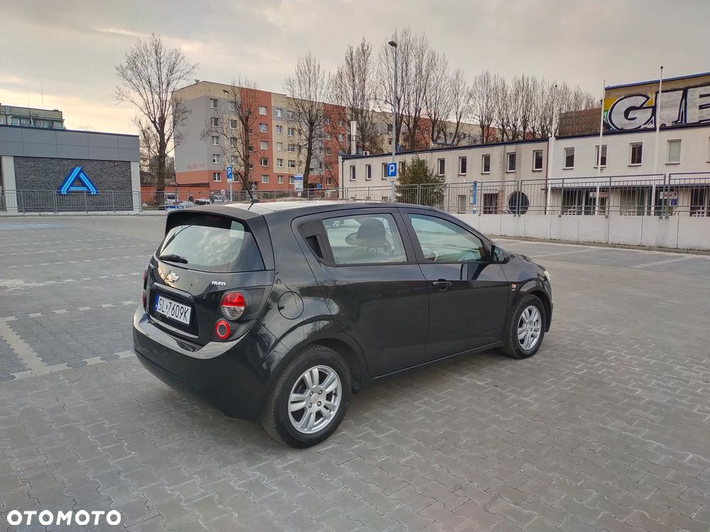 Chevrolet Aveo 1.4 16V LS - 5