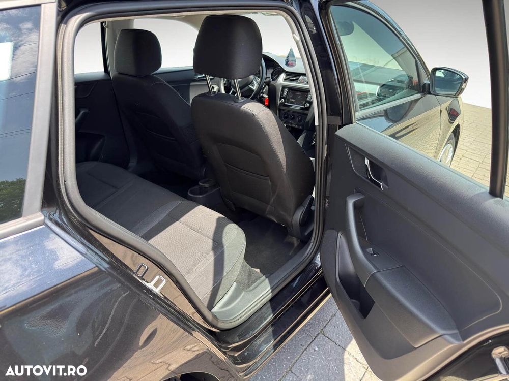 Skoda RAPID 1.4 TDI Ambition DSG - 10