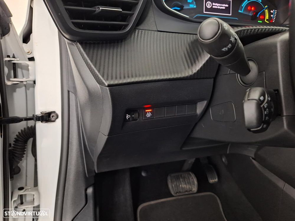 Peugeot e-208 E-Style - 18