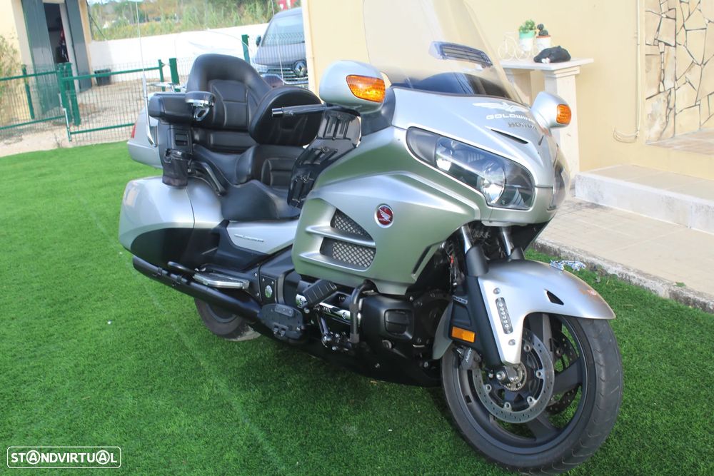 Honda Goldwing GL 1800 - 1