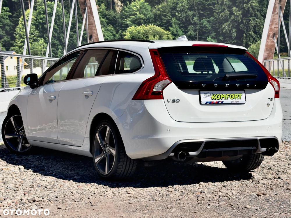 Volvo V60 T5 Geartronic Powershift RDesign - 11