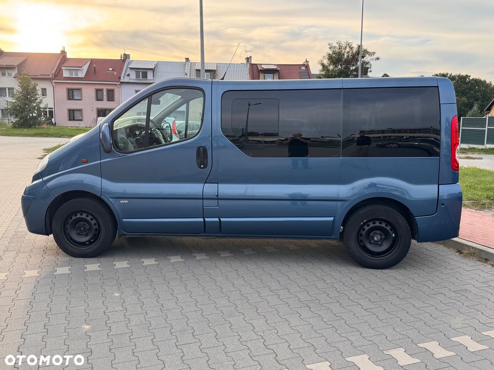 Opel Vivaro 2008 photo 5