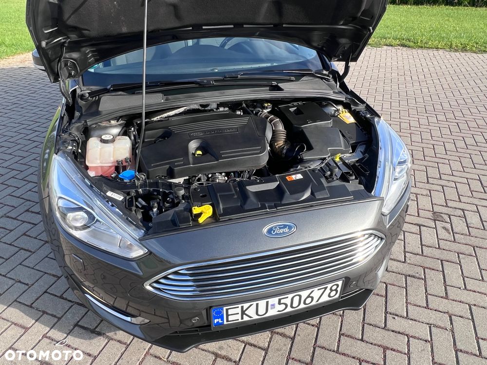 Ford Focus 2.0 TDCi Titanium ASS - 32