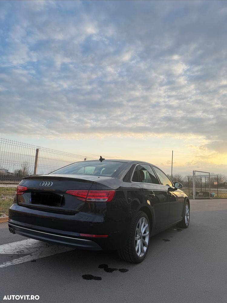 Audi A4 2.0 TDI S tronic Sport - 9