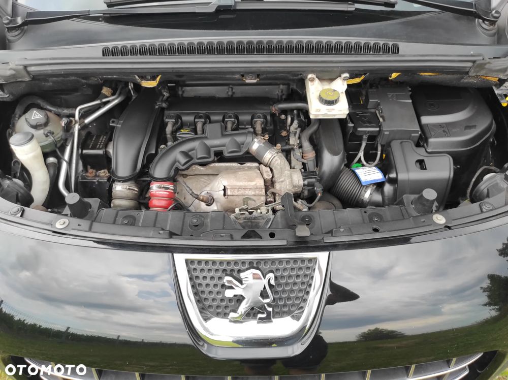 Peugeot 3008 1.6 THP Allure - 32