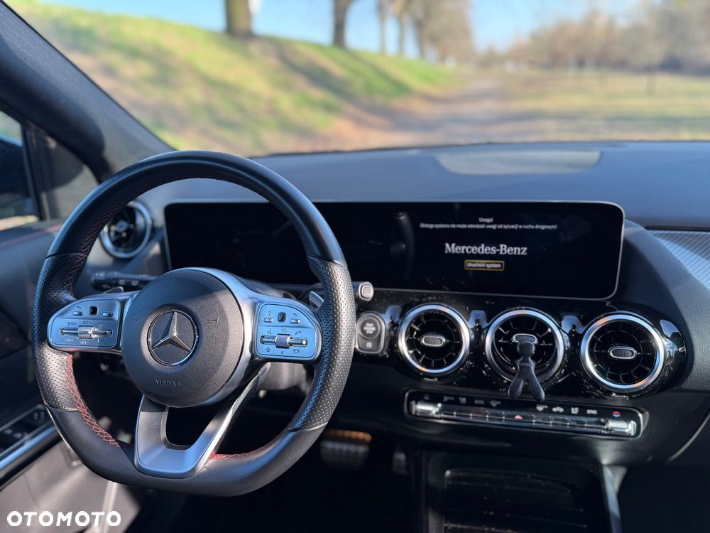 Mercedes-Benz GLA 200 Business Edition - 10