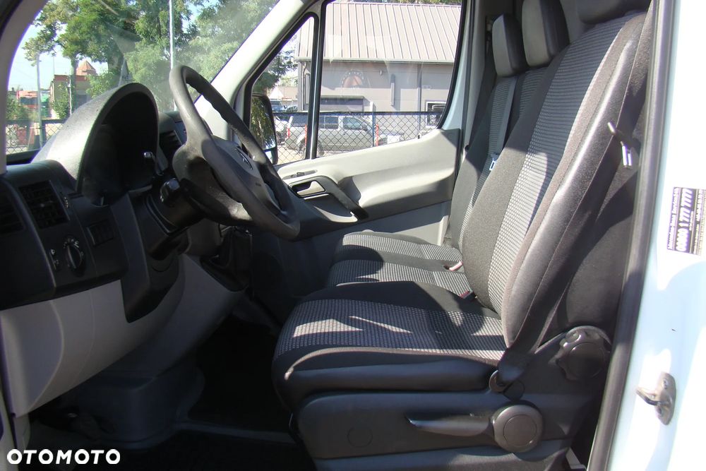 Mercedes-Benz Sprinter - 7