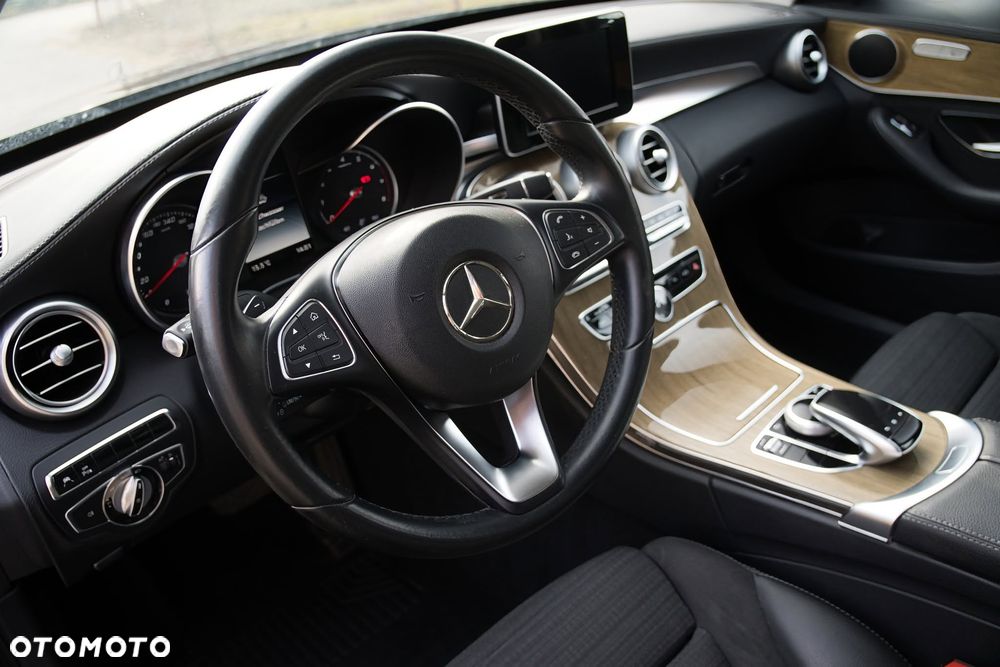 Mercedes-Benz Klasa C 180 7G-TRONIC Exclusive - 14