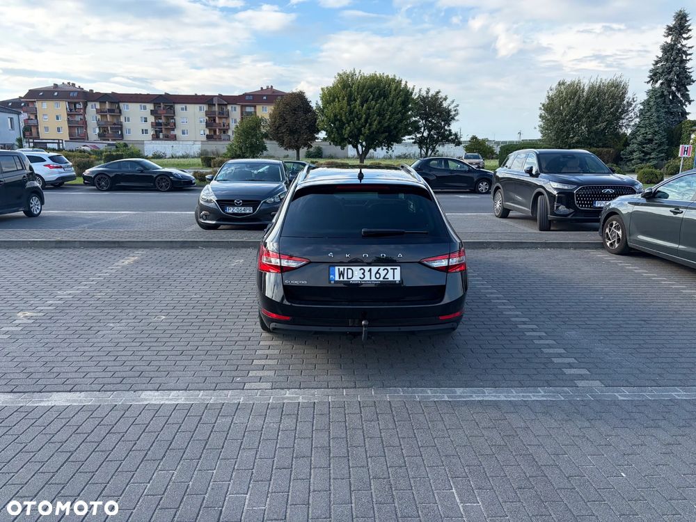 Skoda Superb 1.5 TSI Ambition DSG - 5