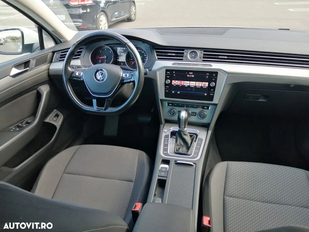 Volkswagen Passat - 6
