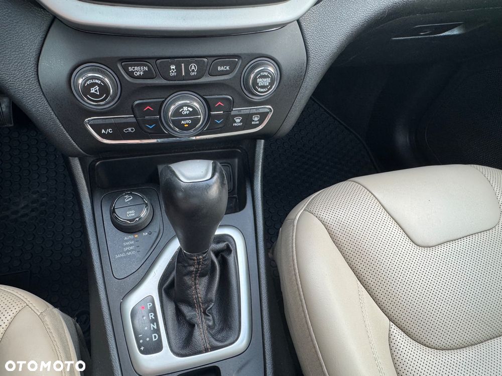 Jeep Cherokee 2.2 MJD Active Drive II Limited - 30