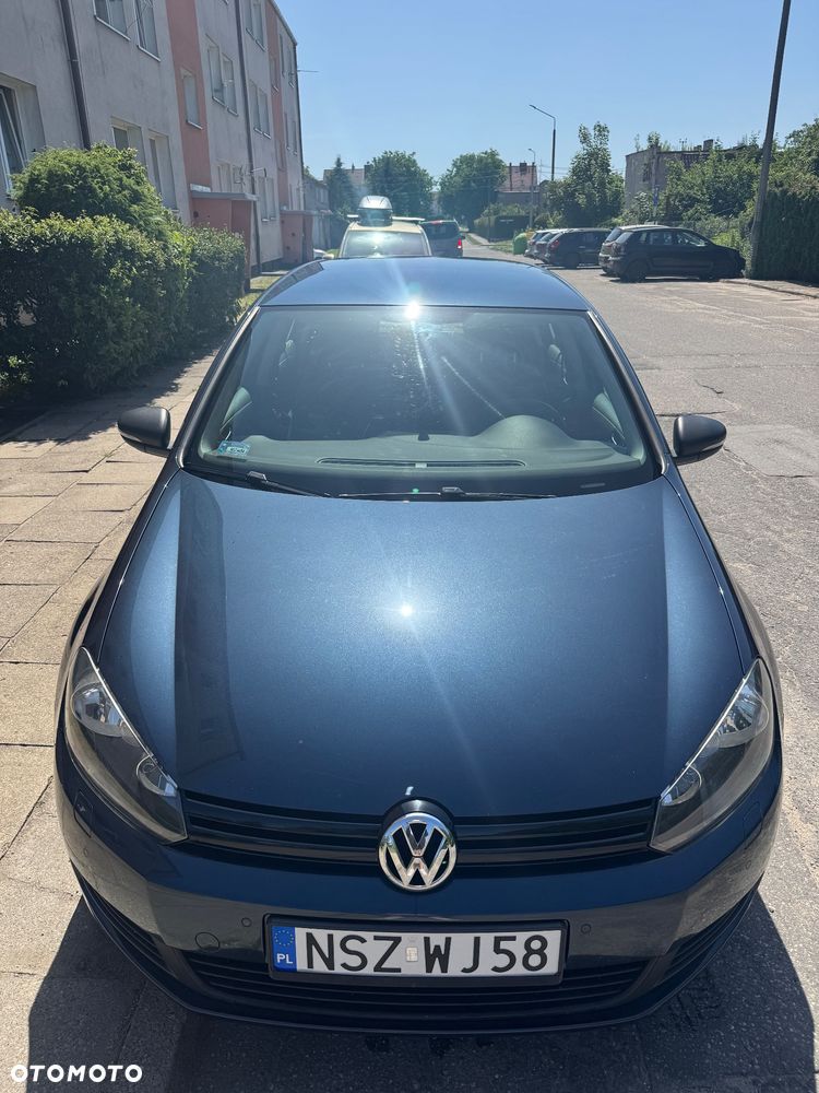 Volkswagen Golf - 2