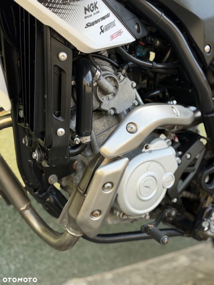 Yamaha WR - 29