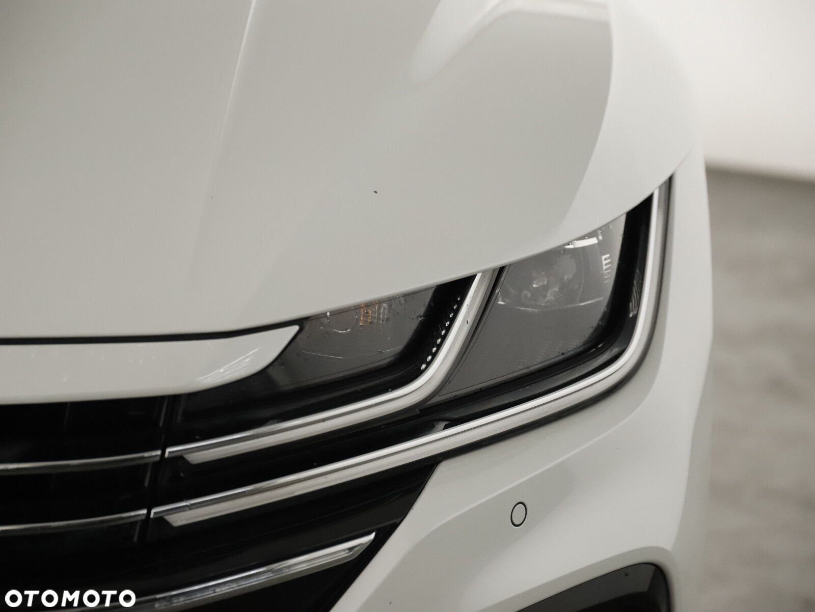 Volkswagen Arteon 2.0 TDI 4Motion R-Line DSG - 27