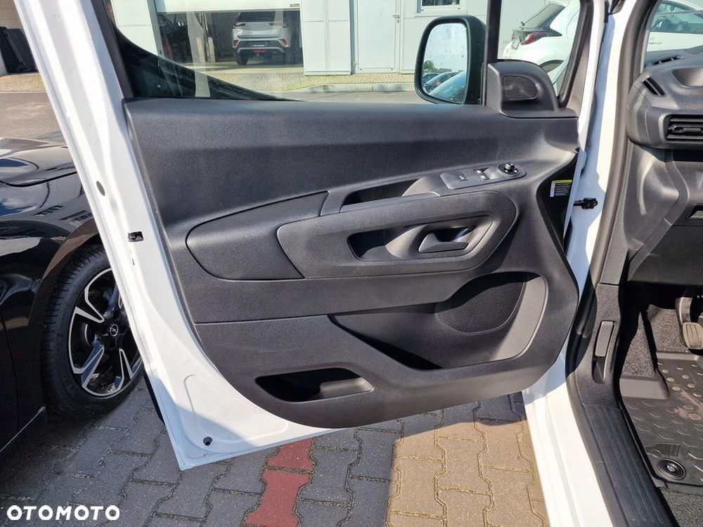 Opel Combo Van 1.2 PureTech S&S L1 - 11