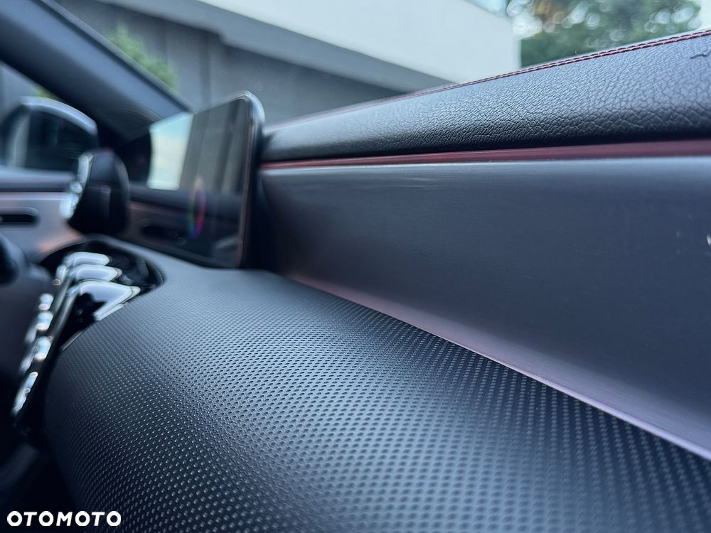 Mercedes-Benz CLA 200 AMG Line 7G-DCT - 26
