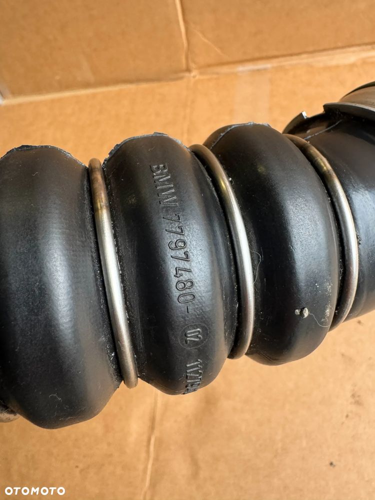 Przewód rura wąż intercoolera BMW I E81 E87 Lift 2.0 D 7797480 - 2