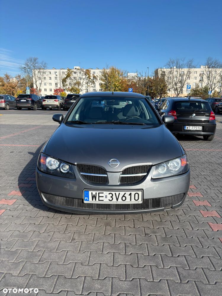 Nissan Almera - 1