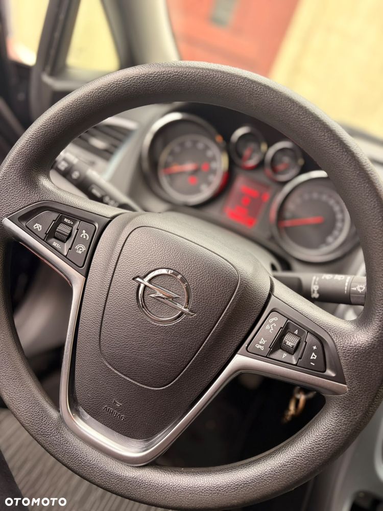 Opel Astra - 17