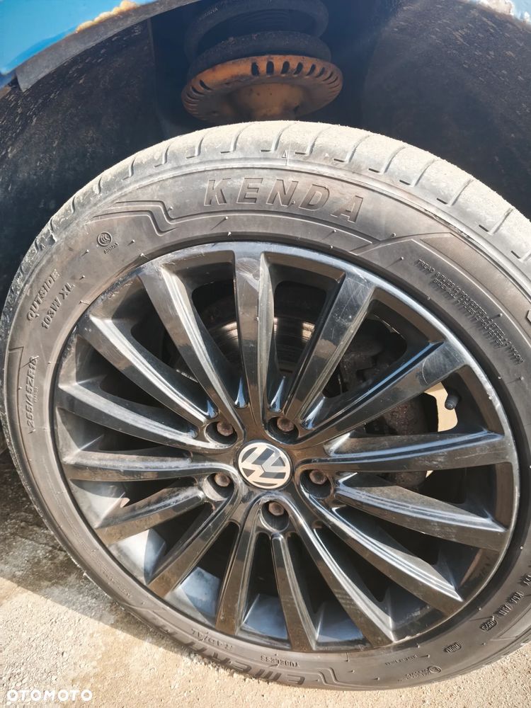 Volkswagen Multivan Standard - 16