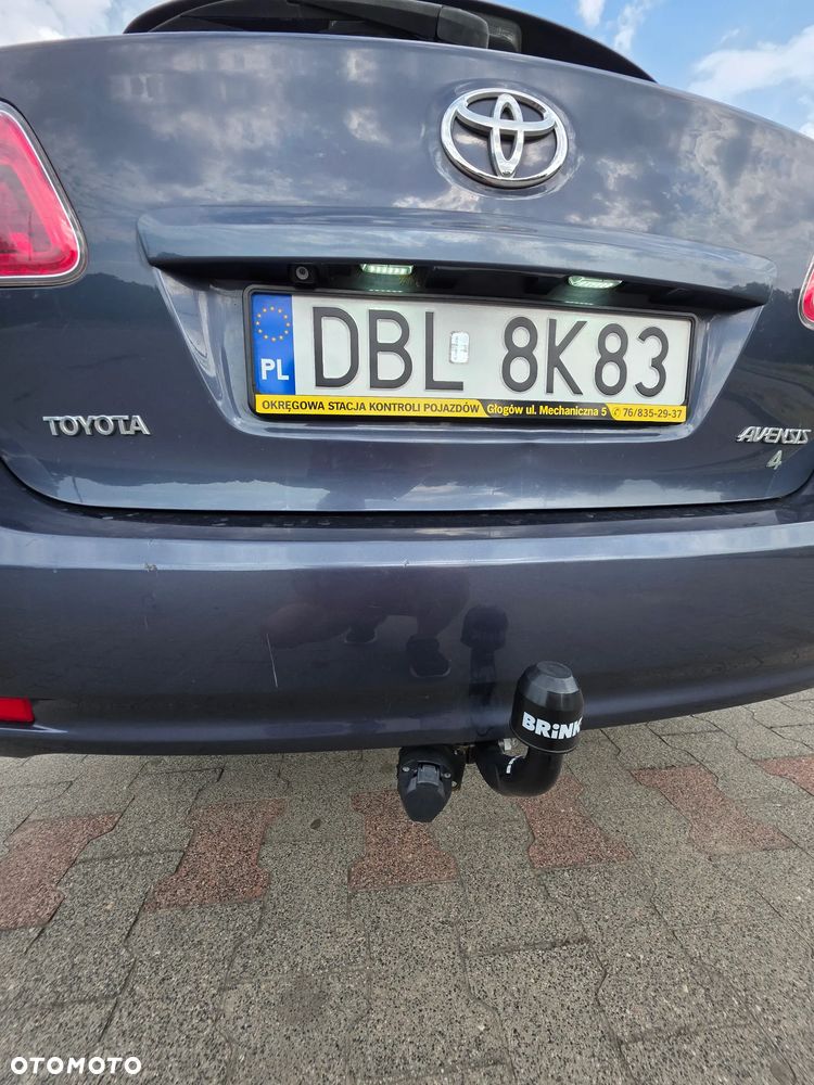 Toyota Avensis 2.0 D-4D Sol plus+NAVI - 10