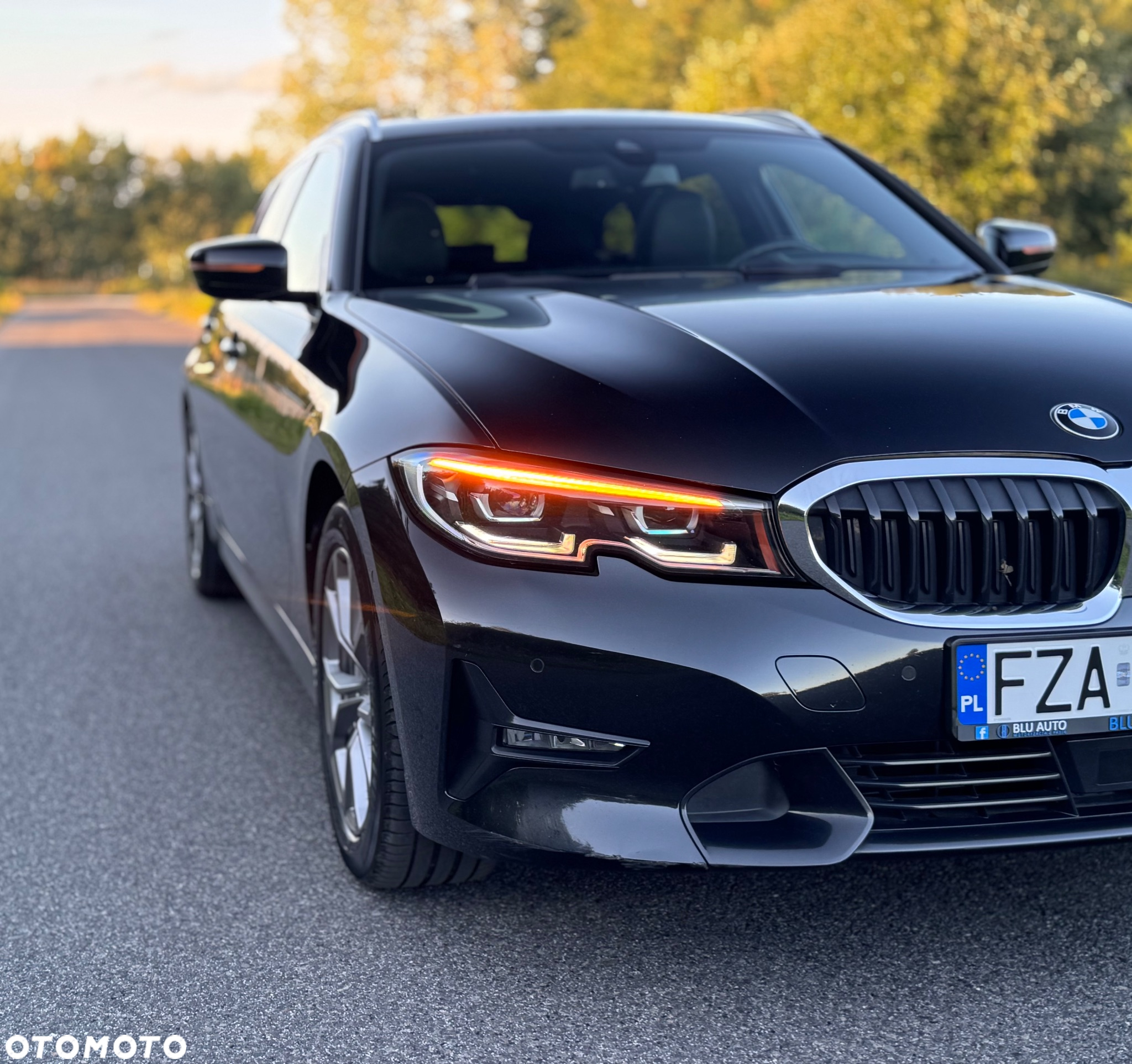 BMW Seria 3 330i - 7