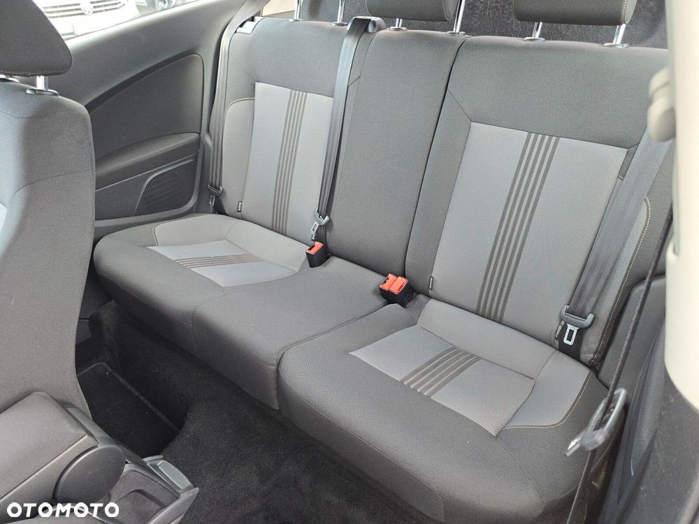 Volkswagen Polo - 11