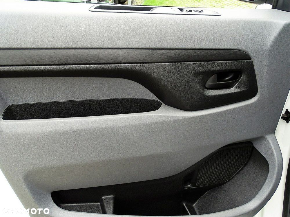 Citroën SpaceTourer M 1.5 BlueHDi 120 Business - 18