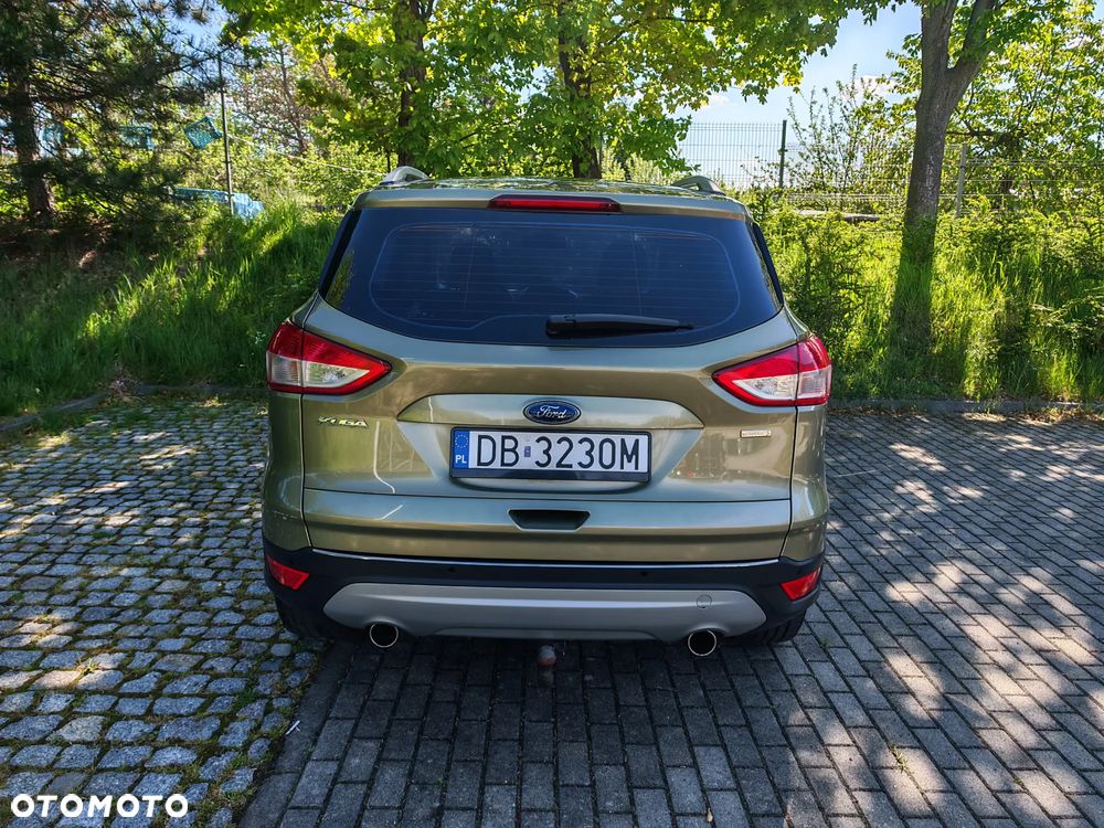 Ford Kuga 1.5 EcoBoost 2x4 Titanium - 6