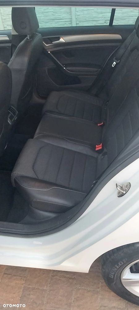 Volkswagen Golf - 17