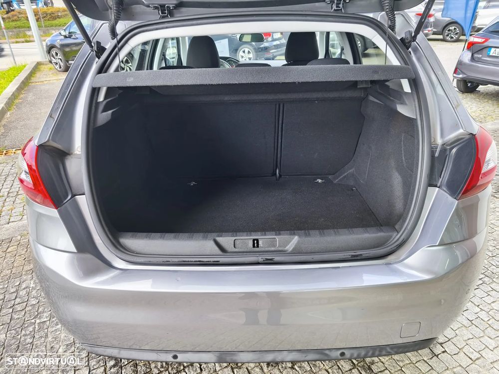 Peugeot 308 1.2 PureTech Style - 10